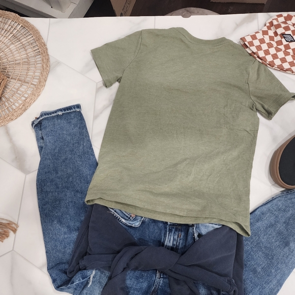 [CAT & JACK] boys Medium 8-10 cutest green shirt sleeve t-shirt w/  TIGER🐅 🐯 - Picture 6 of 16